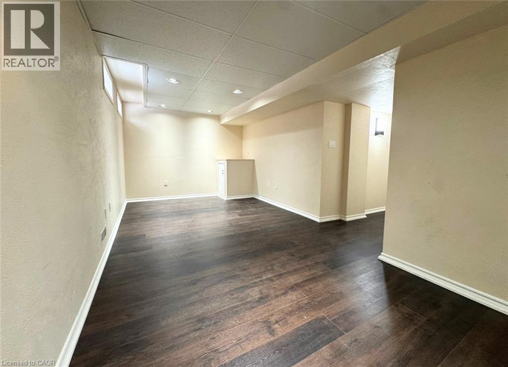 2218 Shadetree Avenue, Burlington, ON - Indoor Photo Showing Other Room