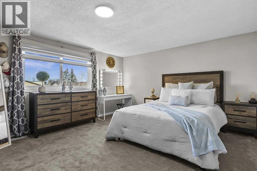 78 Templeson Crescent Ne, Calgary, AB - Indoor Photo Showing Bedroom
