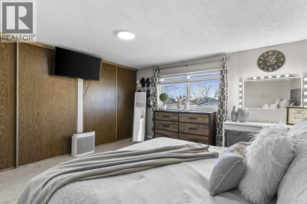 78 Templeson Crescent Ne, Calgary, AB - Indoor Photo Showing Bedroom