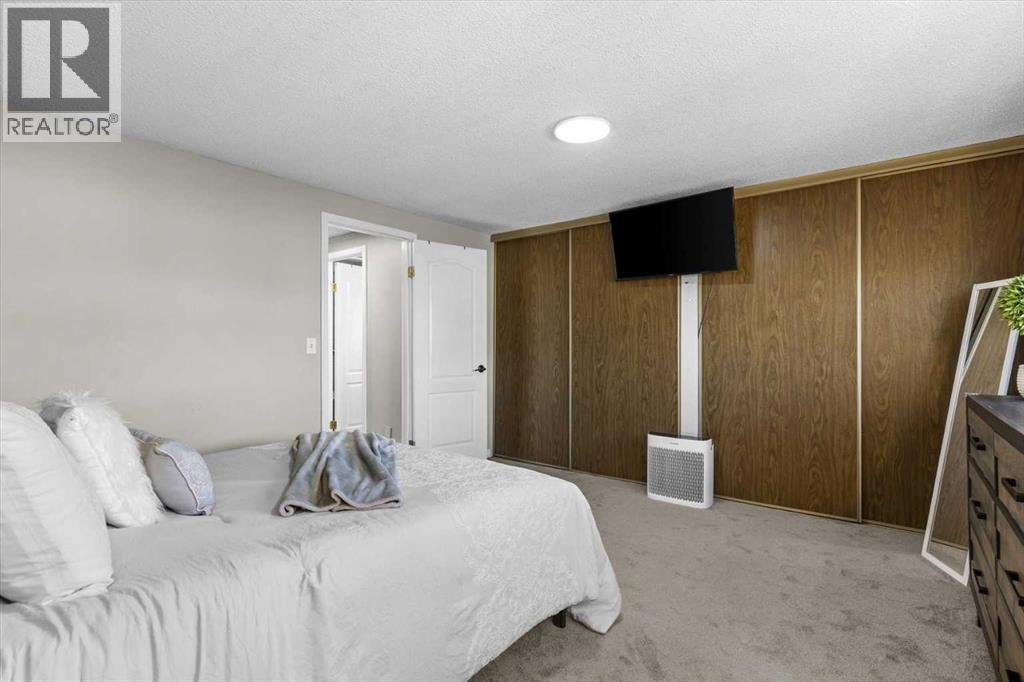 78 Templeson Crescent Ne, Calgary, AB - Indoor Photo Showing Bedroom