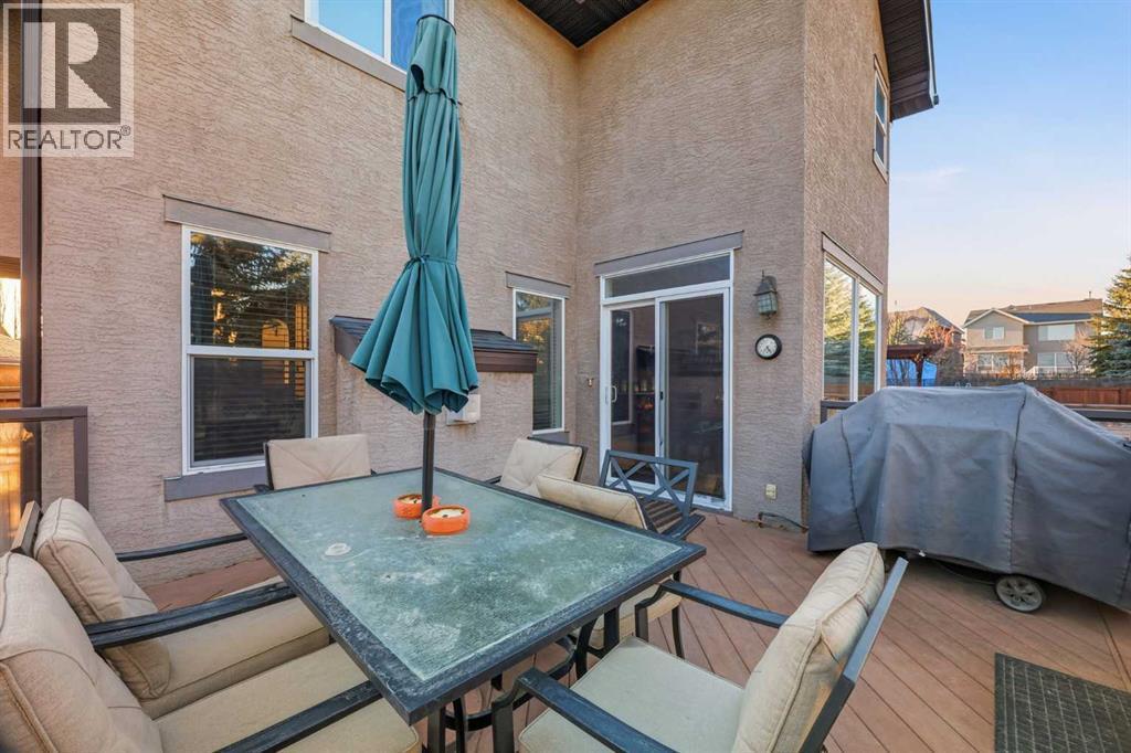 307 Valley Crest Court Nw, Calgary, AB - Outdoor With Exterior