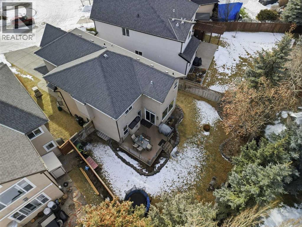 307 Valley Crest Court Nw, Calgary, AB - Outdoor