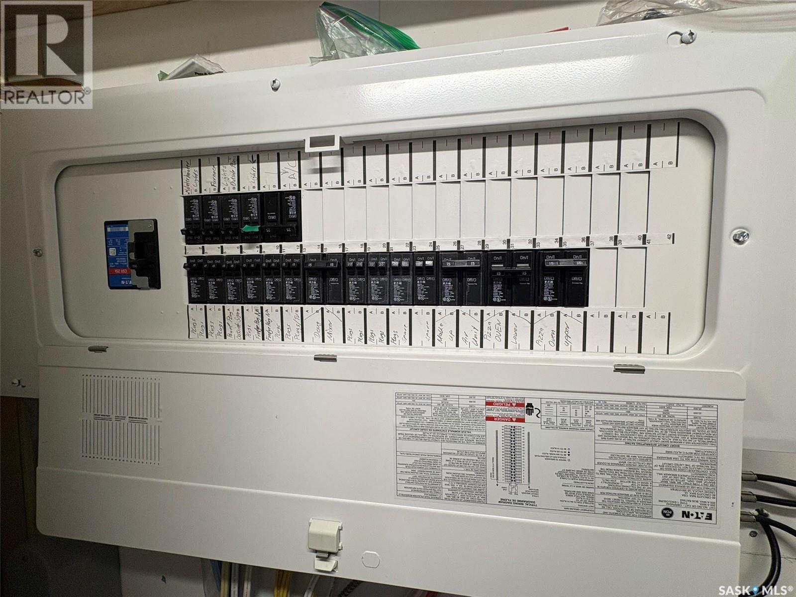 9 Gregory Avenue E, White City, SK