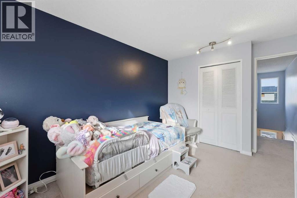 96 Abberfield Crescent Ne, Calgary, AB - Indoor Photo Showing Bedroom