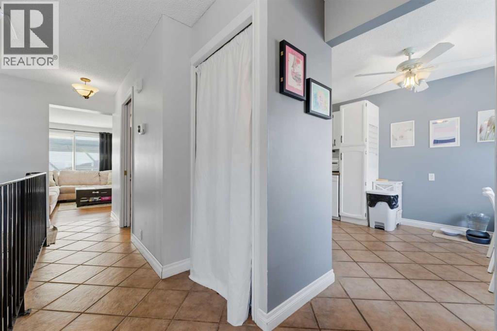 96 Abberfield Crescent Ne, Calgary, AB - Indoor Photo Showing Other Room