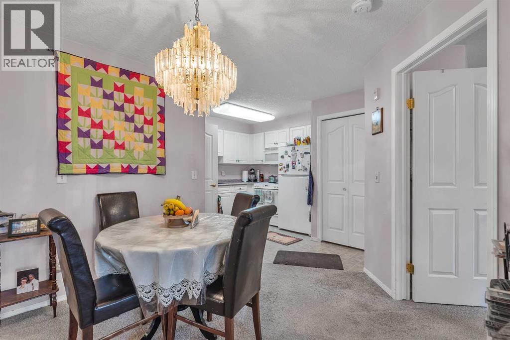 3340, 6818 Pinecliff Grove Ne, Calgary, AB - Indoor Photo Showing Dining Room