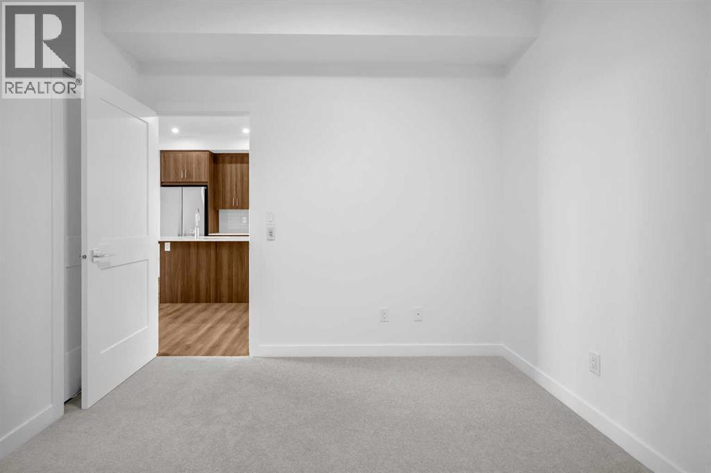 7209, 1802 Mahogany Boulevard, Calgary, AB - Indoor Photo Showing Other Room