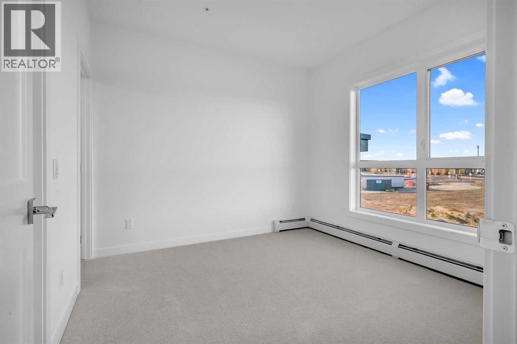 7209, 1802 Mahogany Boulevard, Calgary, AB - Indoor Photo Showing Other Room