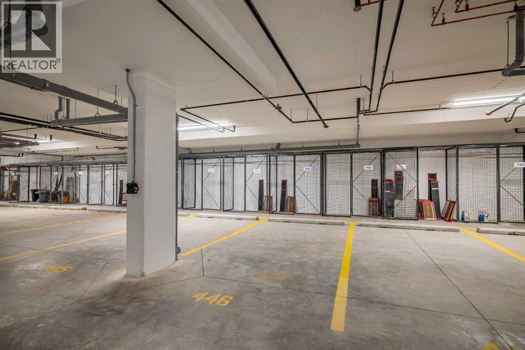 7209, 1802 Mahogany Boulevard, Calgary, AB - Photo Showing Garage