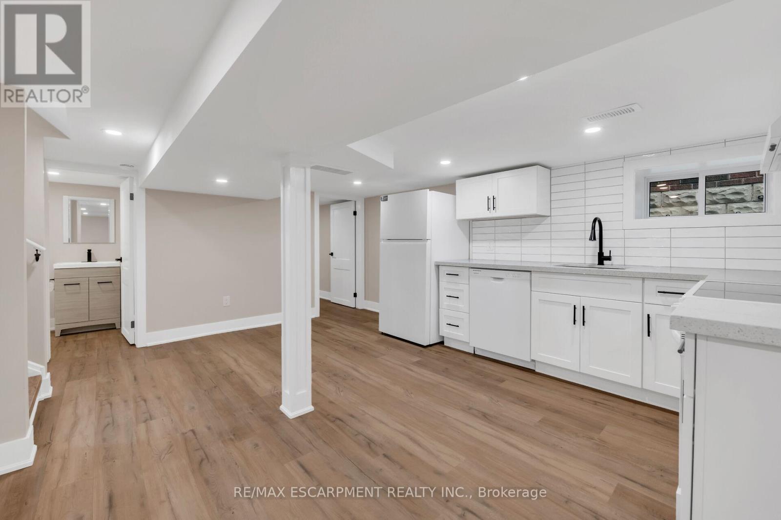 126 Auburn Avenue, Hamilton, ON - Indoor