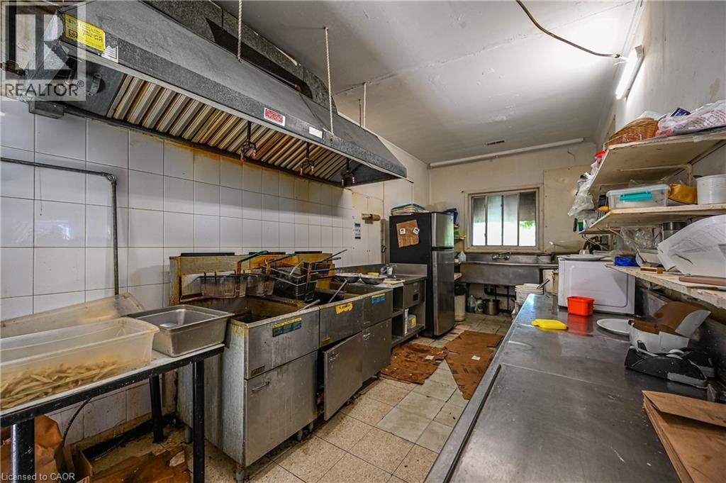 967 King Street E, Kitchener, ON