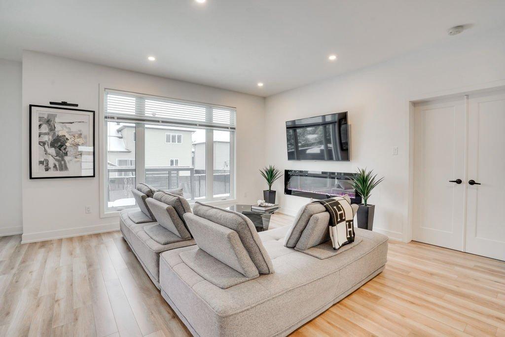 Living room - 319 Rue De La Sève, Gatineau (Gatineau), QC - Indoor Photo Showing Living Room