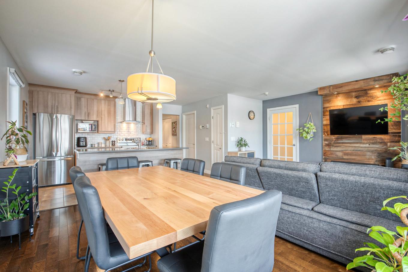 Dining room - 3-7220 Boul. Cousineau, Longueuil (Saint-Hubert), QC - Indoor Photo Showing Dining Room