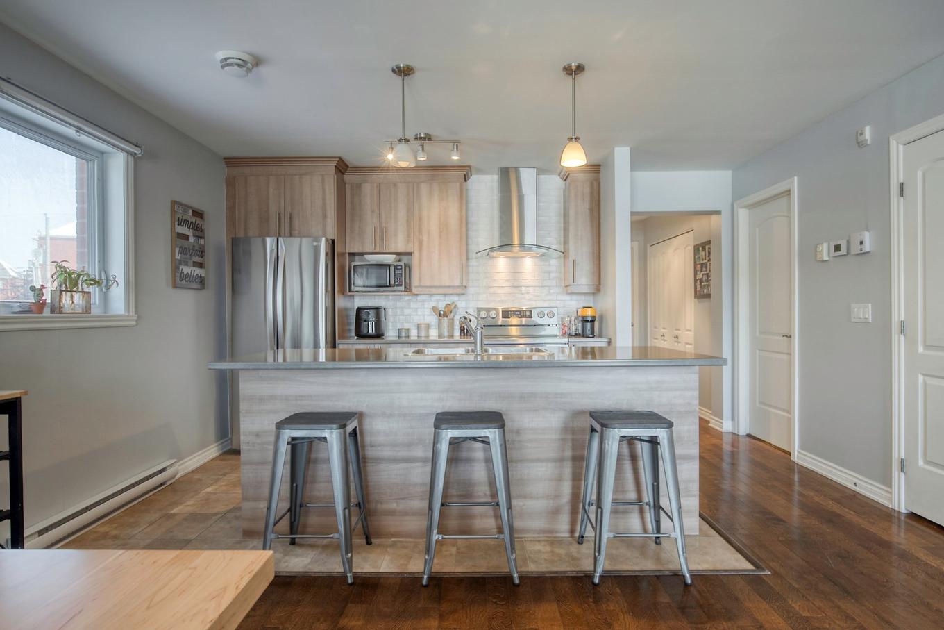 Kitchen - 3-7220 Boul. Cousineau, Longueuil (Saint-Hubert), QC - Indoor Photo Showing Kitchen With Upgraded Kitchen