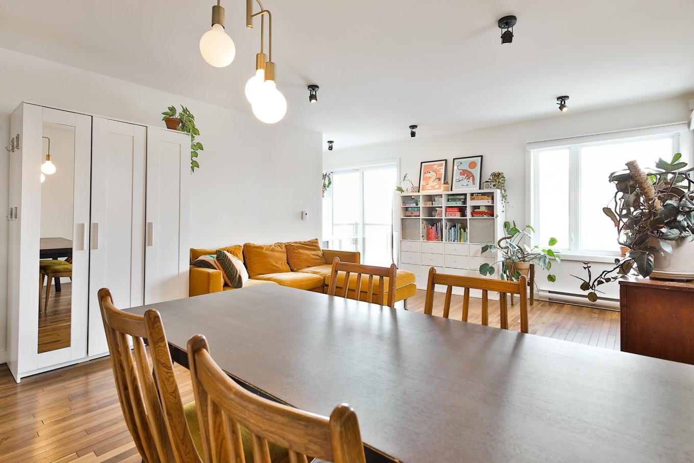 Dining room - 8136 Rue Chabot, Montréal (Villeray/Saint-Michel/Parc-Extension), QC - Indoor Photo Showing Dining Room
