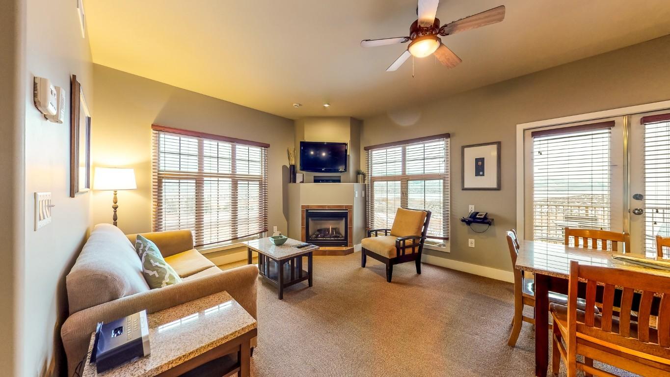 18A-1200 Rancher Creek Road, Osoyoos, BC - Indoor Photo Showing Living Room With Fireplace