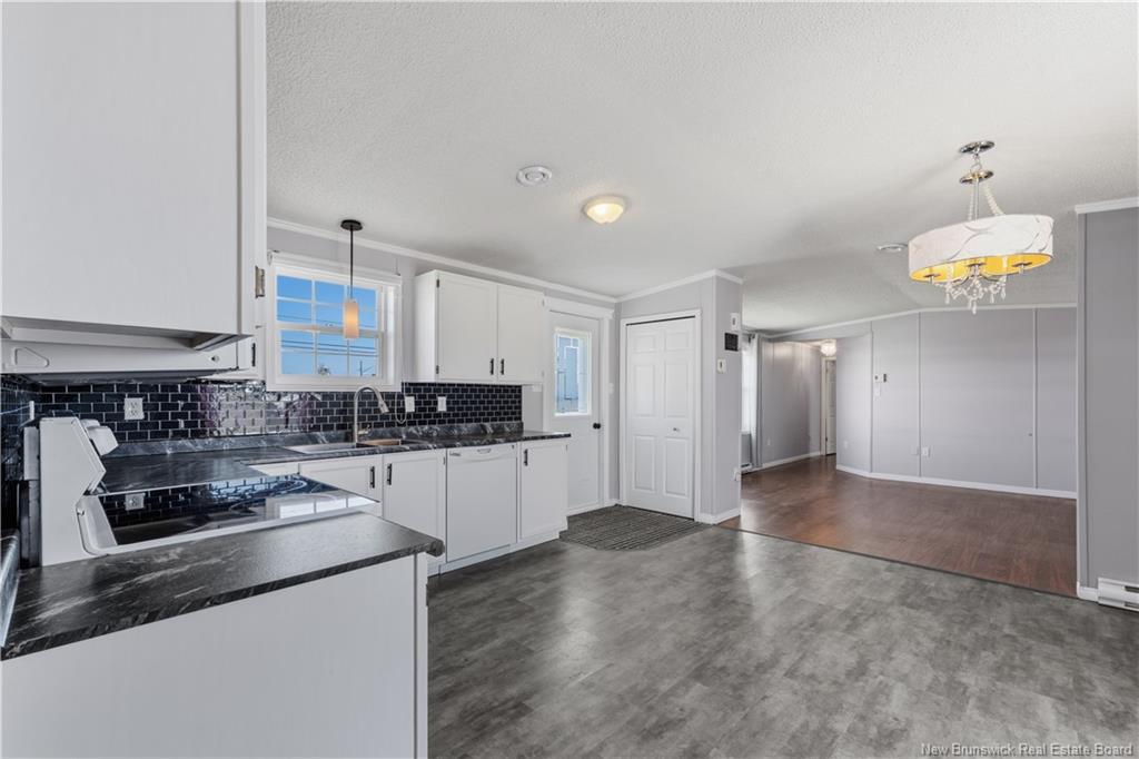 82 Canaan St, Dieppe, NB