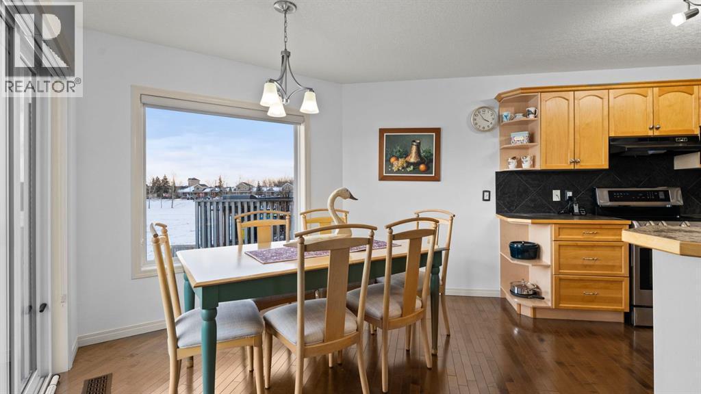 166 Bridlecrest Boulevard Sw, Calgary, AB - Indoor Photo Showing Dining Room