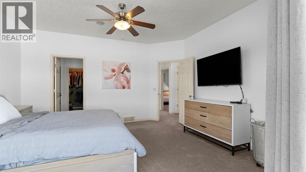 166 Bridlecrest Boulevard Sw, Calgary, AB - Indoor Photo Showing Bedroom