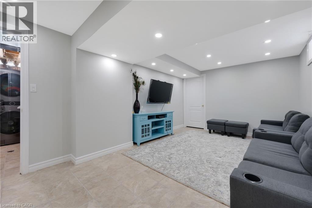 640 Langlaw Drive, Cambridge, ON - Indoor