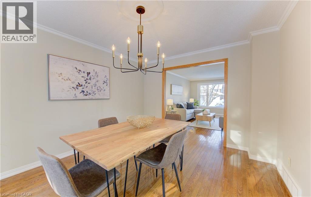 21 Sandcliffe Place, Waterloo, ON - Indoor Photo Showing Dining Room