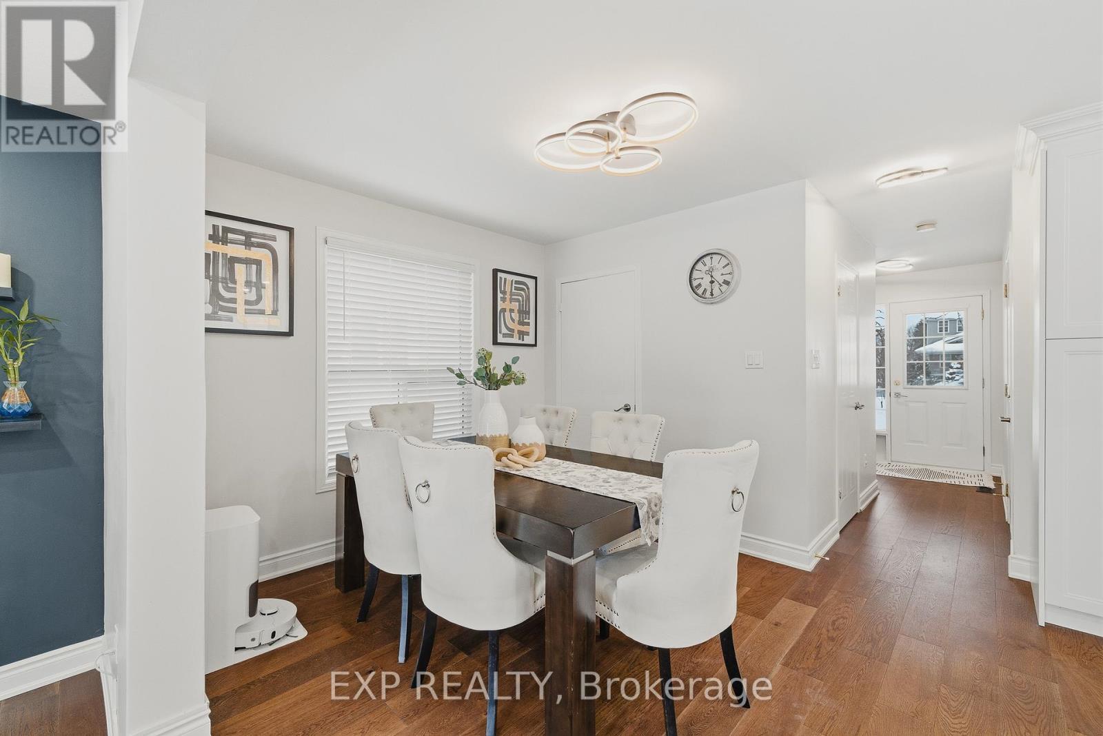 279 Highbrook Crescent, Kitchener, ON - Indoor Photo Showing Dining Room