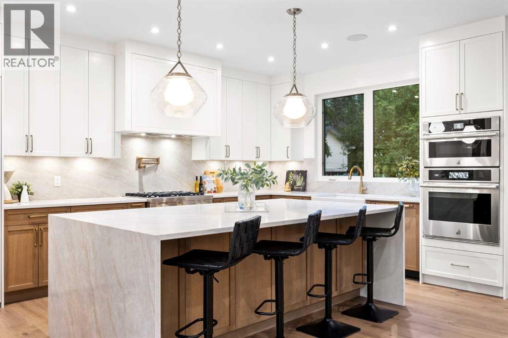 1220 Varsity Estates Road Nw, Calgary, AB - Indoor Photo Showing Kitchen With Upgraded Kitchen