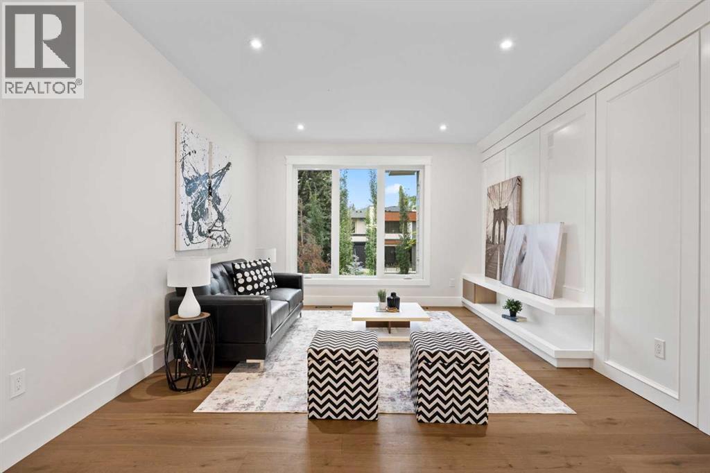 1220 Varsity Estates Road Nw, Calgary, AB - Indoor Photo Showing Living Room