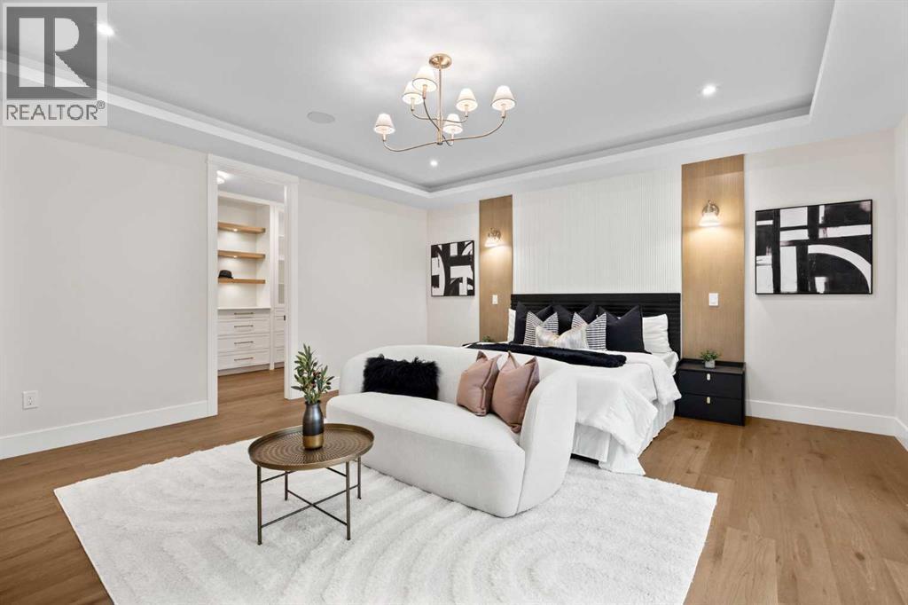 1220 Varsity Estates Road Nw, Calgary, AB - Indoor Photo Showing Bedroom