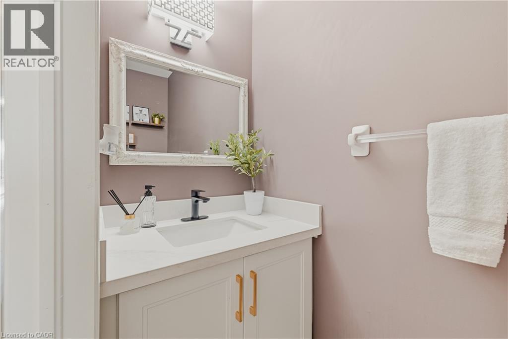279 Highbrook Crescent, Kitchener, ON - Indoor Photo Showing Bathroom