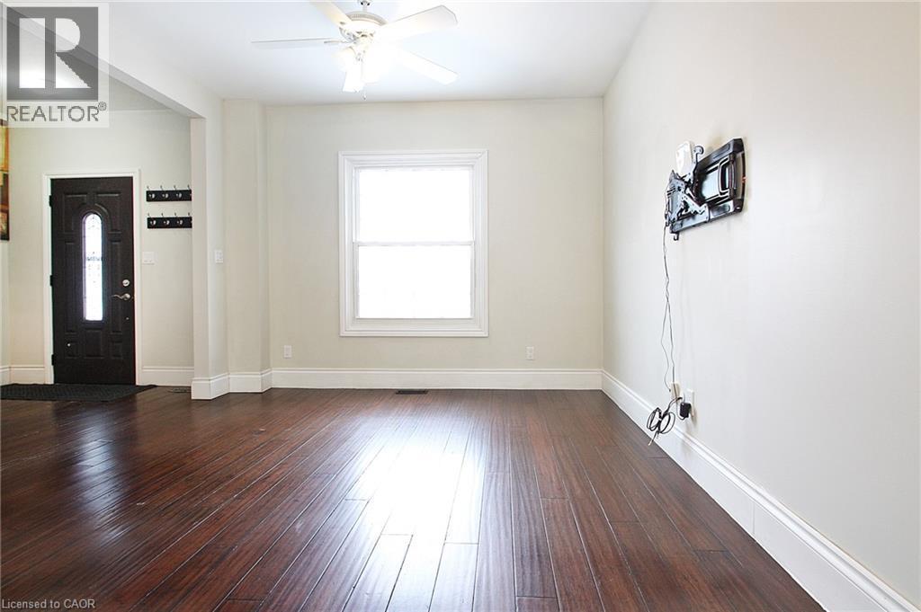 129 Hillyard Street, Hamilton, ON - Indoor Photo Showing Other Room