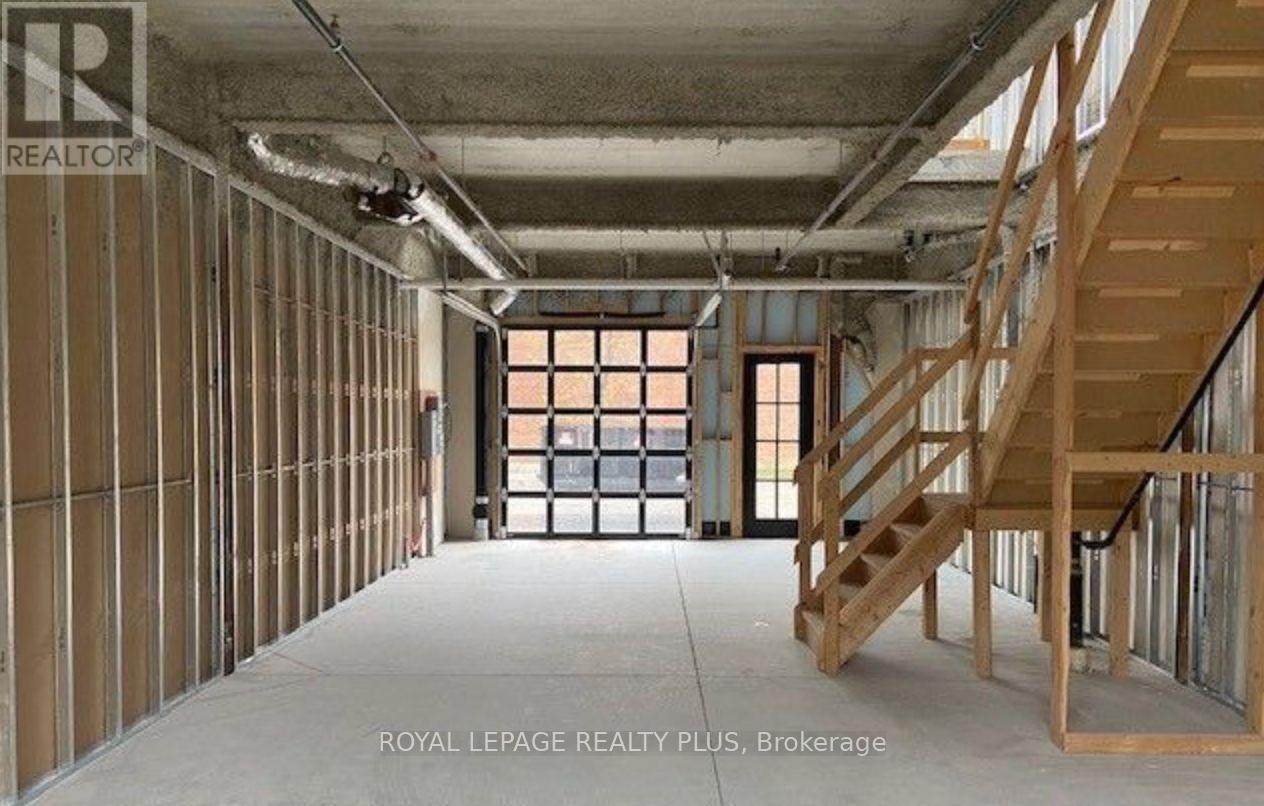 6 - 68 Jutland Road, Toronto, ON