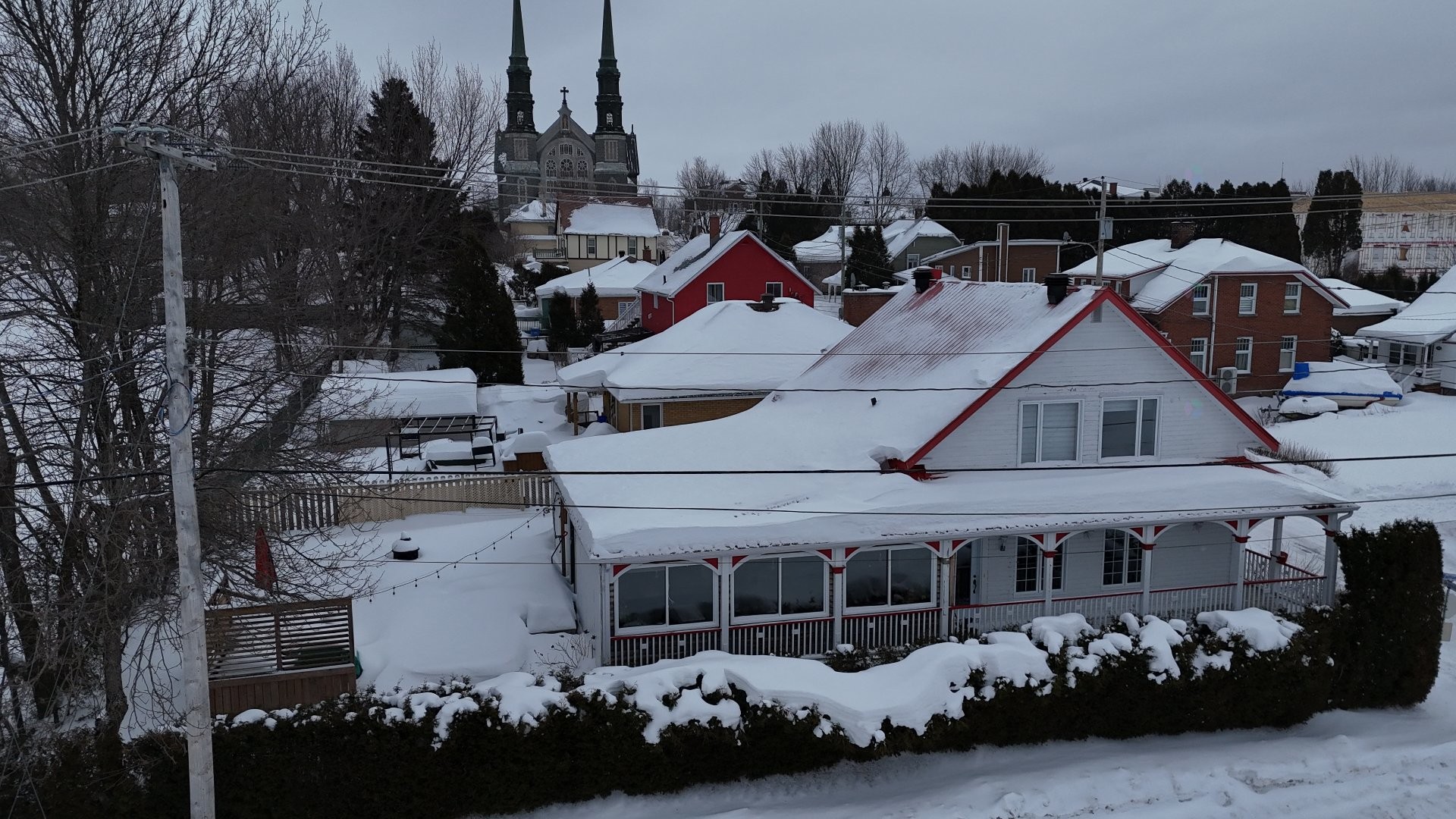 Photo aérienne - 3992 Rue Ste-Jeanne-D'Arc, Saguenay (Jonquière), QC - Outdoor