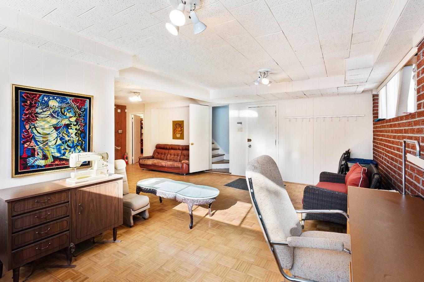 Family room - 174 Prom. Sheraton, Montréal-Ouest, QC - Indoor