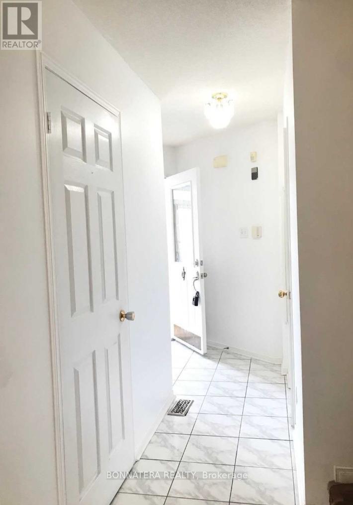 5359 Bullrush Drive, Mississauga, ON - Indoor Photo Showing Other Room