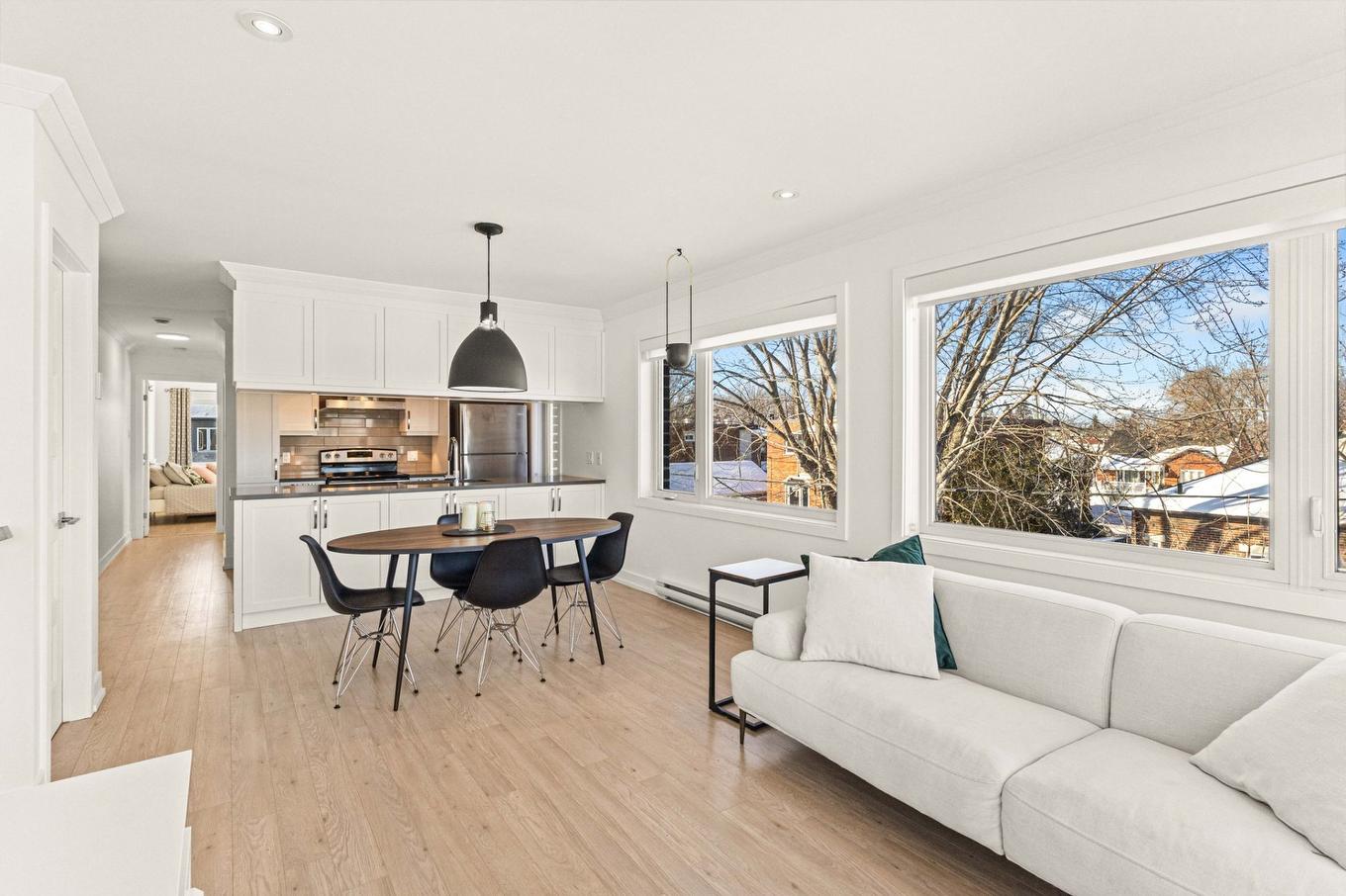 Overall view - 2362 Rue Marquette, Longueuil (Le Vieux-Longueuil), QC - Indoor Photo Showing Living Room