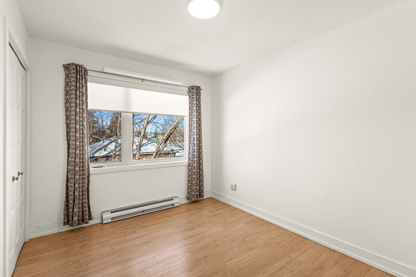 Bedroom - 2362 Rue Marquette, Longueuil (Le Vieux-Longueuil), QC - Indoor Photo Showing Other Room