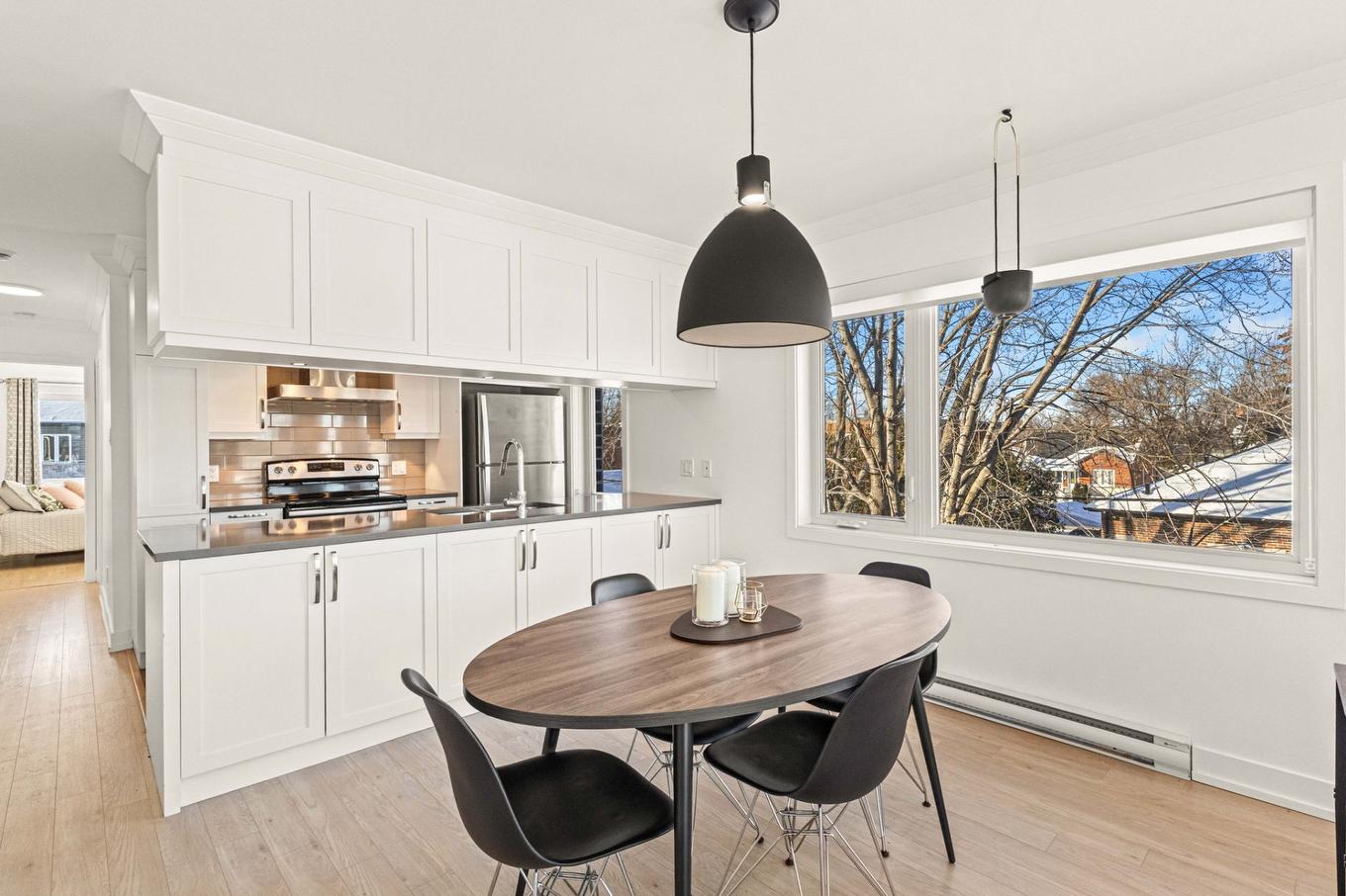 Dining room - 2362 Rue Marquette, Longueuil (Le Vieux-Longueuil), QC - Indoor Photo Showing Dining Room