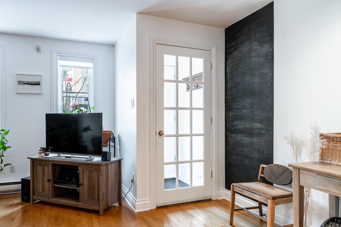 Hall d'entrée/Vestibule - 5204 Av. Jeanne-D'Arc, Montréal (Rosemont/La Petite-Patrie), QC - Indoor