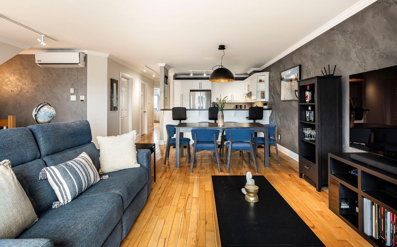 Vue d'ensemble - 7243 Boul. St-Michel, Montréal (Villeray/Saint-Michel/Parc-Extension), QC - Indoor Photo Showing Living Room