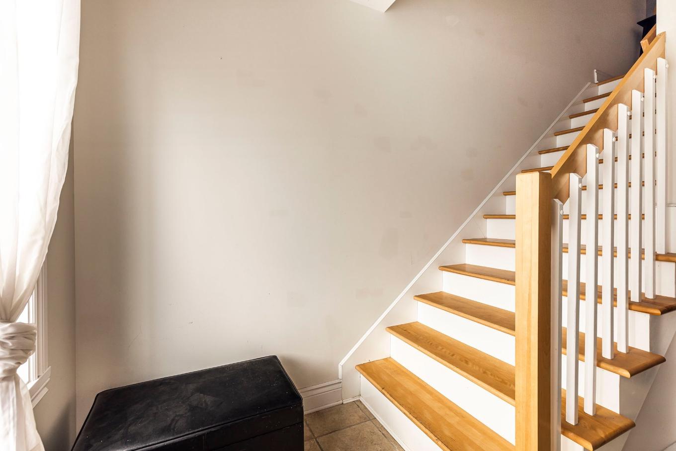 Escalier - 7243 Boul. St-Michel, Montréal (Villeray/Saint-Michel/Parc-Extension), QC - Indoor Photo Showing Other Room