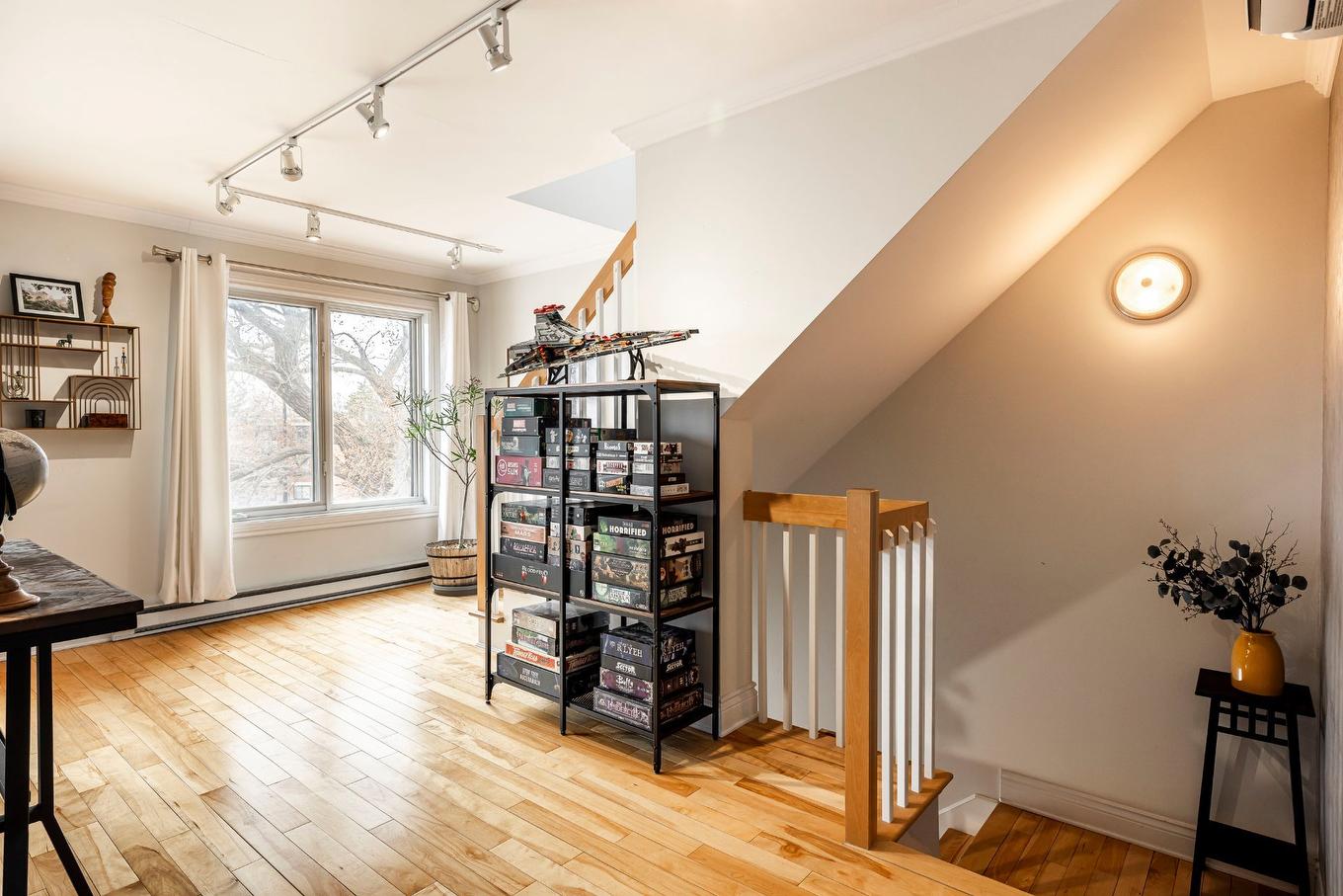 Escalier - 7243 Boul. St-Michel, Montréal (Villeray/Saint-Michel/Parc-Extension), QC - Indoor