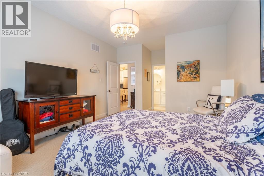 7 Comet Lane, Crystal Beach, ON - Indoor Photo Showing Bedroom