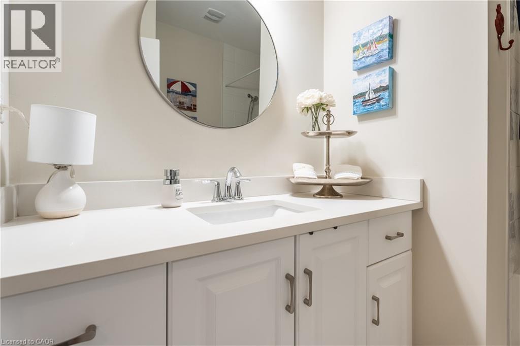 7 Comet Lane, Crystal Beach, ON - Indoor Photo Showing Bathroom