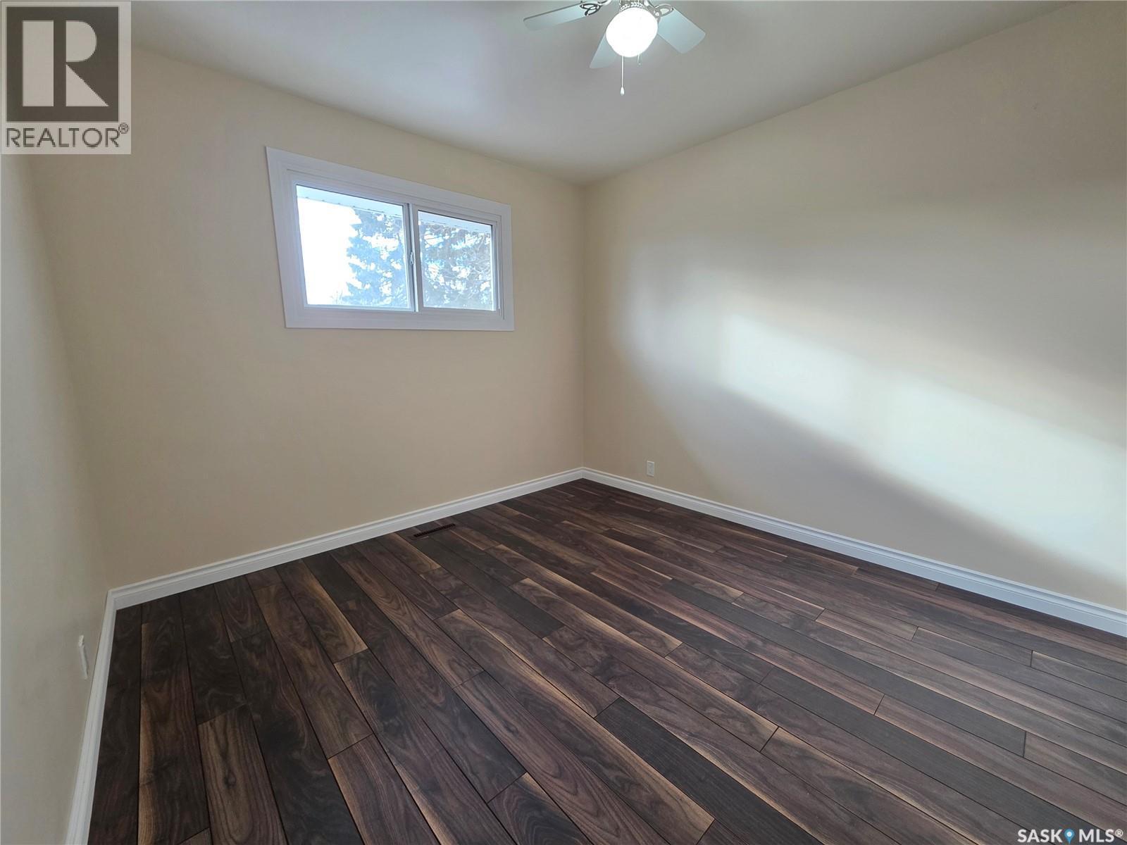 1420 Chaplin Street E, Swift Current, SK - Indoor Photo Showing Other Room