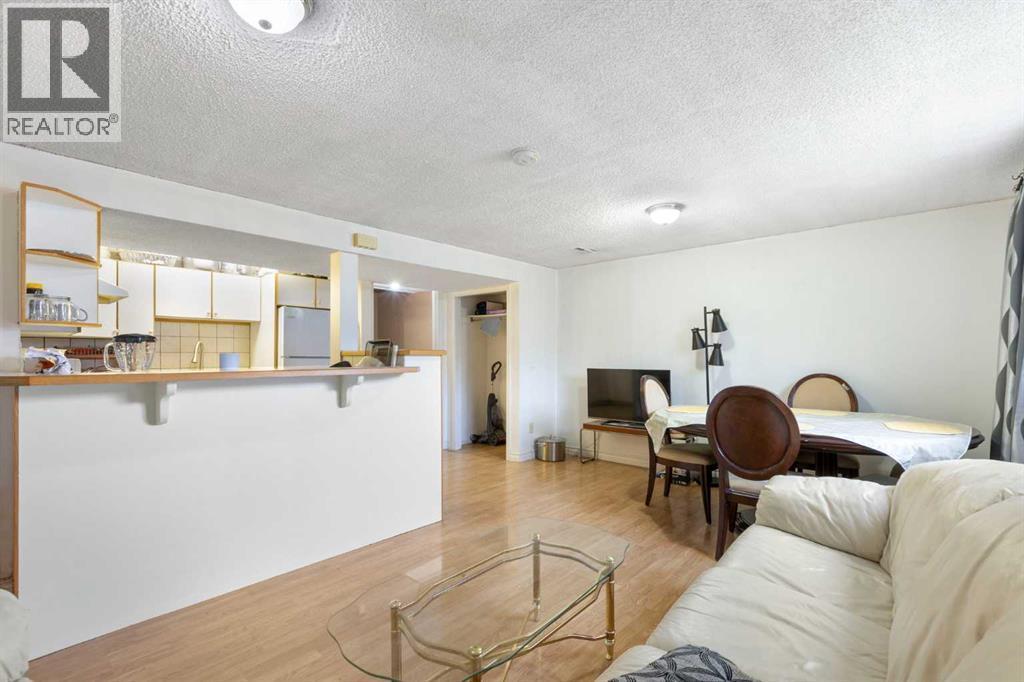 6124 Maddock Drive Ne, Calgary, AB - Indoor