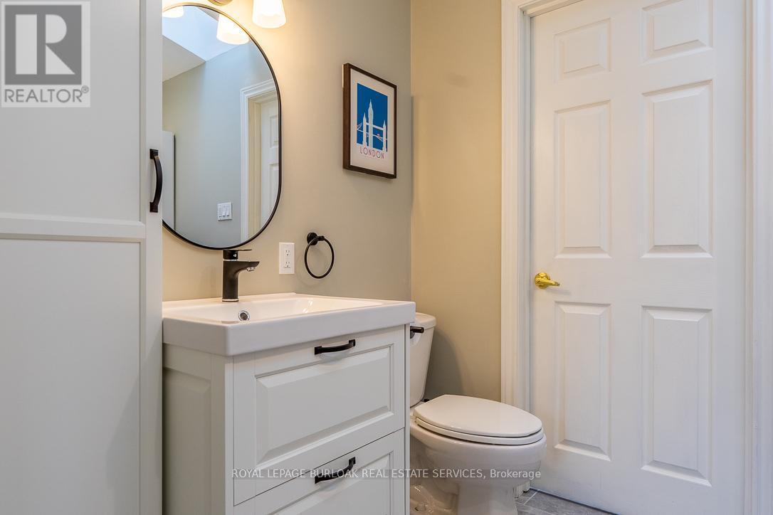 115 Prince George Avenue, Hamilton, ON - Indoor Photo Showing Bathroom