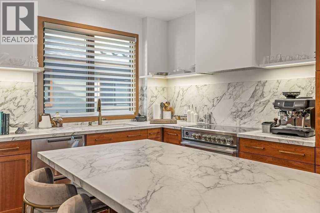 4, 511 6Th Avenue, Canmore, AB - Indoor Photo Showing Kitchen