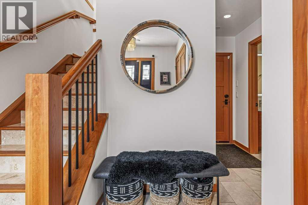 4, 511 6Th Avenue, Canmore, AB - Indoor Photo Showing Other Room