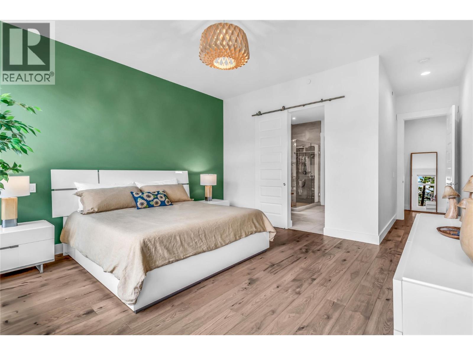 3452 Blue Grass Lane, Kelowna, BC - Indoor Photo Showing Bedroom
